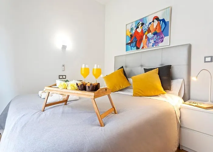 -MalagaSunApts- Huge&Central * Pool* FreePARK*