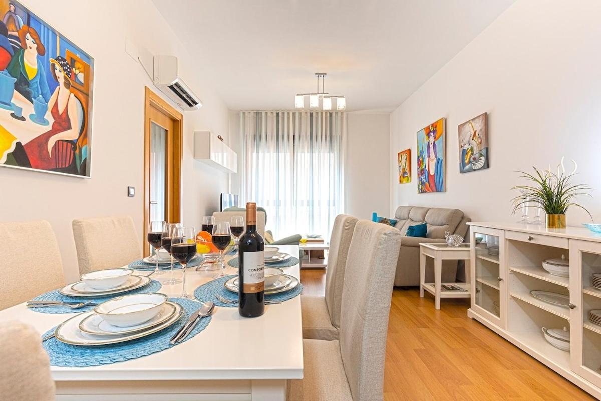 Apartment -malagasunapts- Huge&central * Pool* Freepark* Málaga