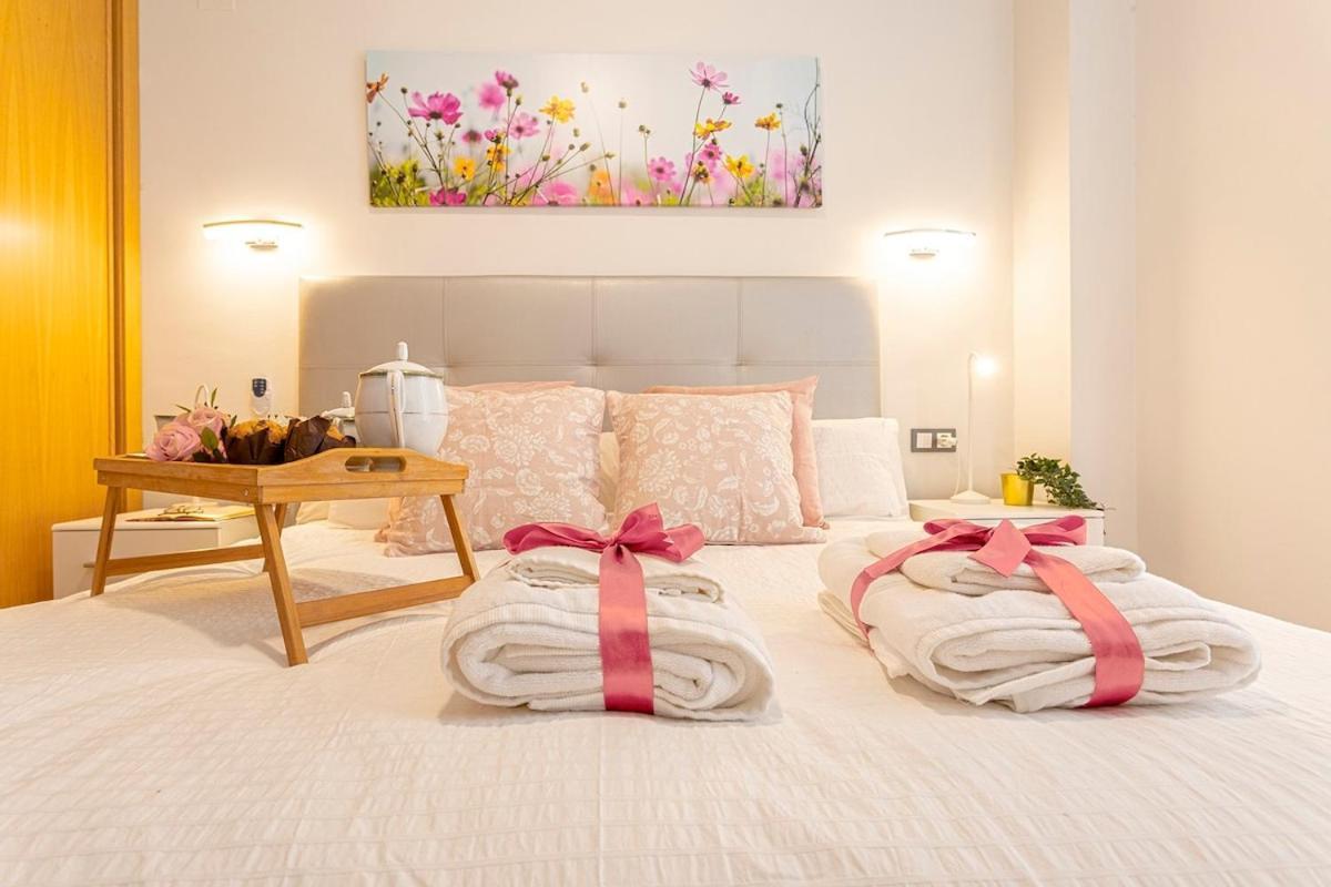 -malagasunapts- Huge&central * Pool* Freepark* Apartment